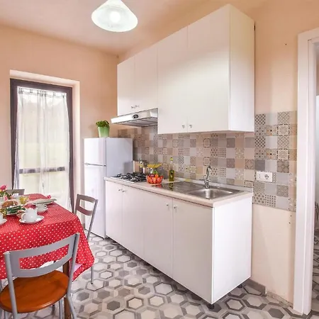 Apartment 1 Bedroom Awesome In *